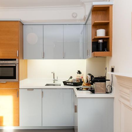 Blueprint Living Apartments - Doughty Street Londen Buitenkant foto