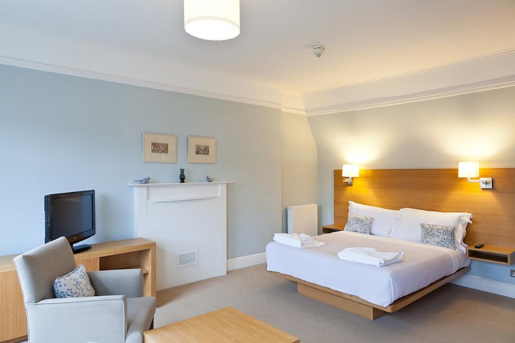Blueprint Living Apartments - Doughty Street Londen Kamer foto