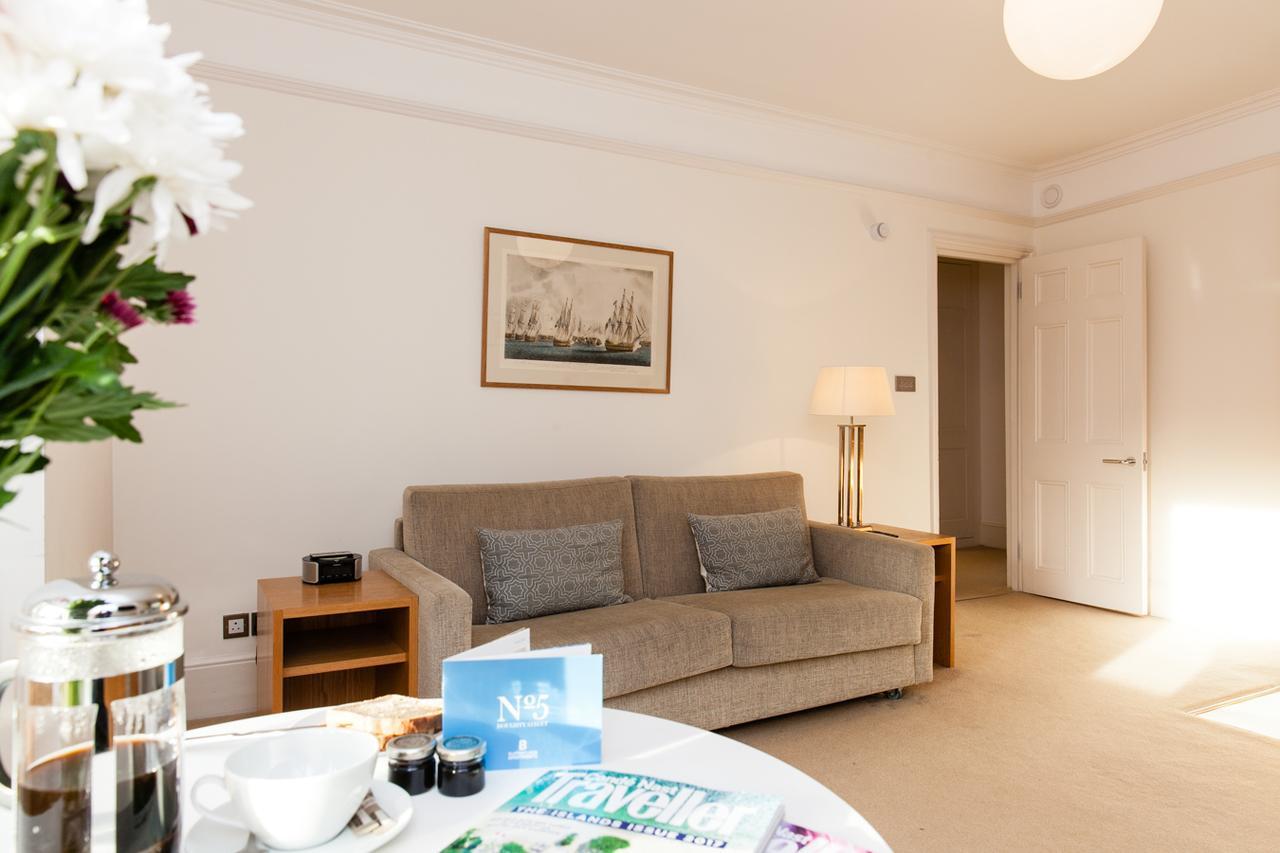 Blueprint Living Apartments - Doughty Street Londen Buitenkant foto
